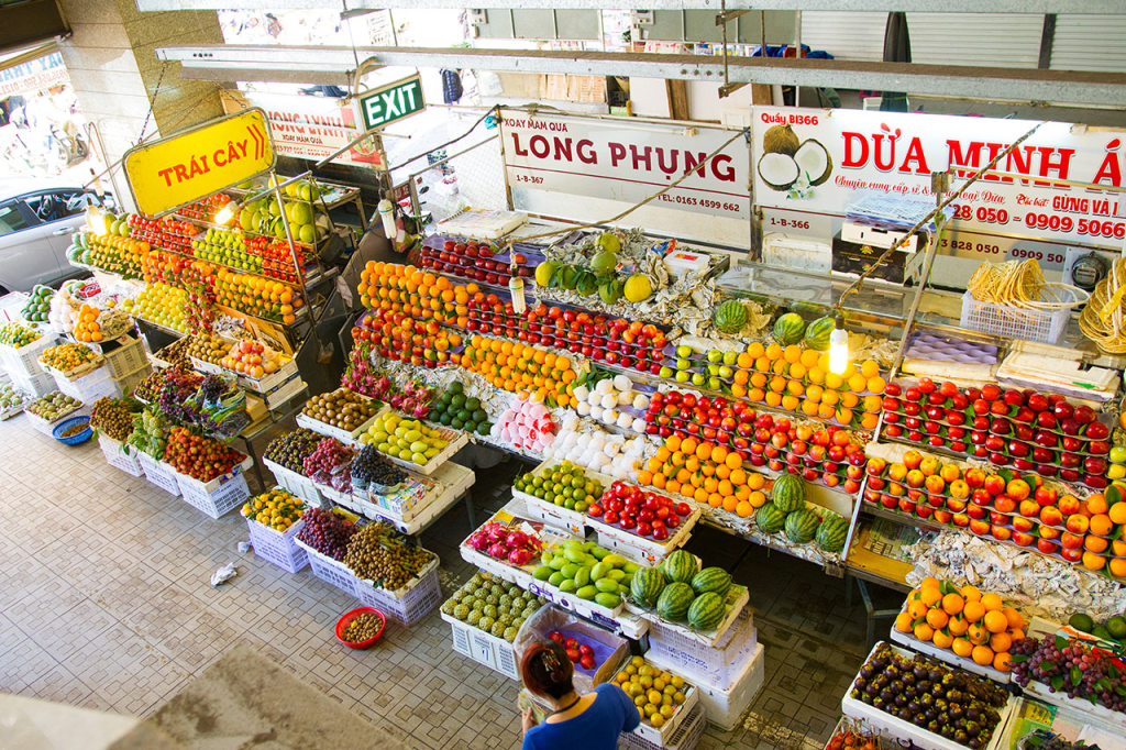 Các vựa trái cây tươi tại chợ Đà Lạt