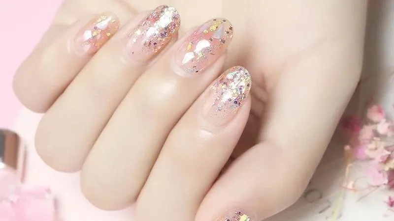 Mẫu nail lấp lánh