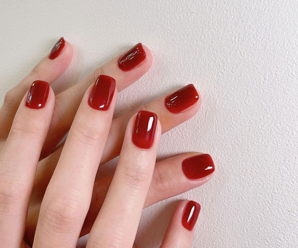 Mẫu nail đẹp nhẹ nhàng màu đỏ