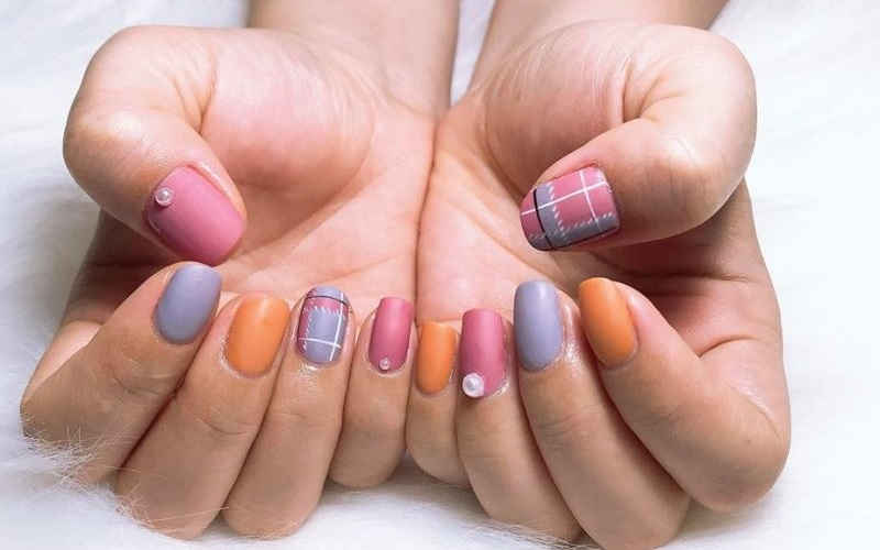 Mẫu nail nổi bật