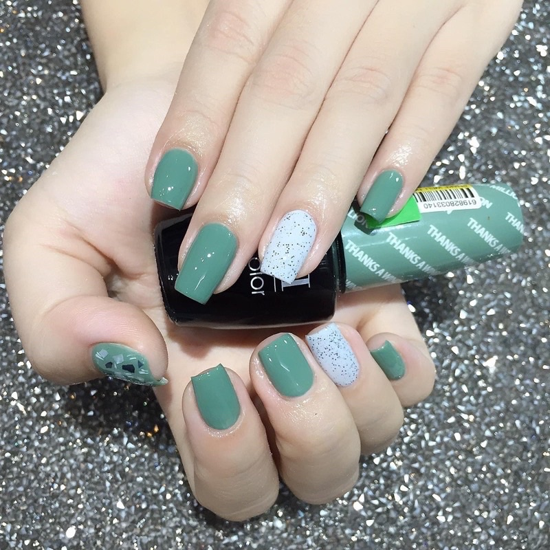 Tone nail xanh ngọc tươi