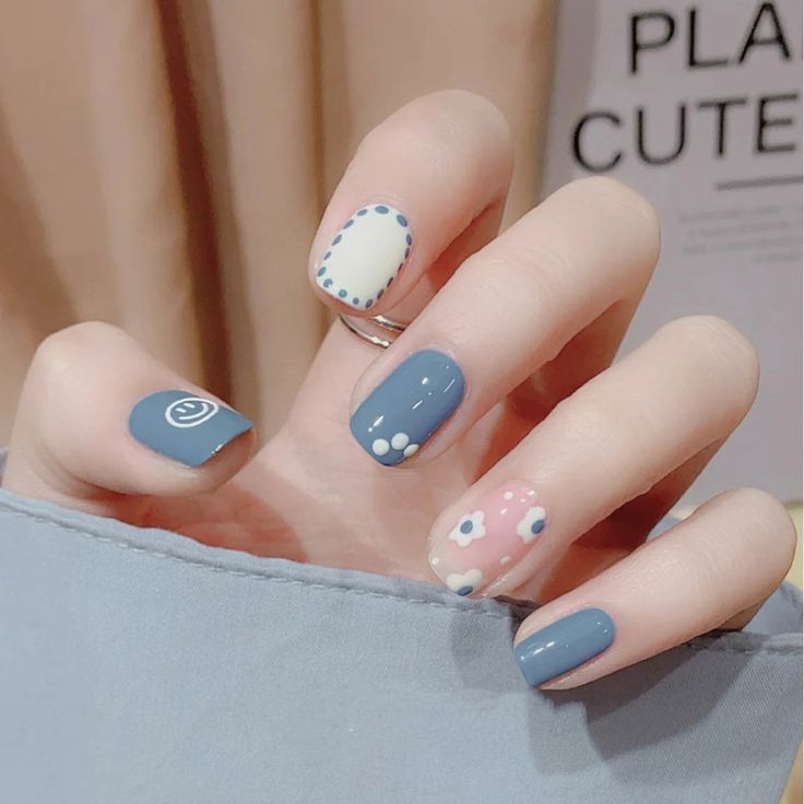 Các mẫu nail hoa nhí
