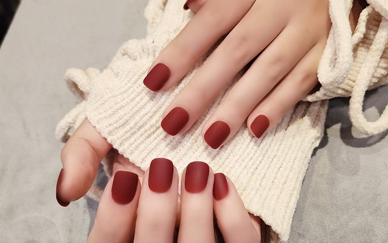 Sơn nhám đỏ rượu thời trang