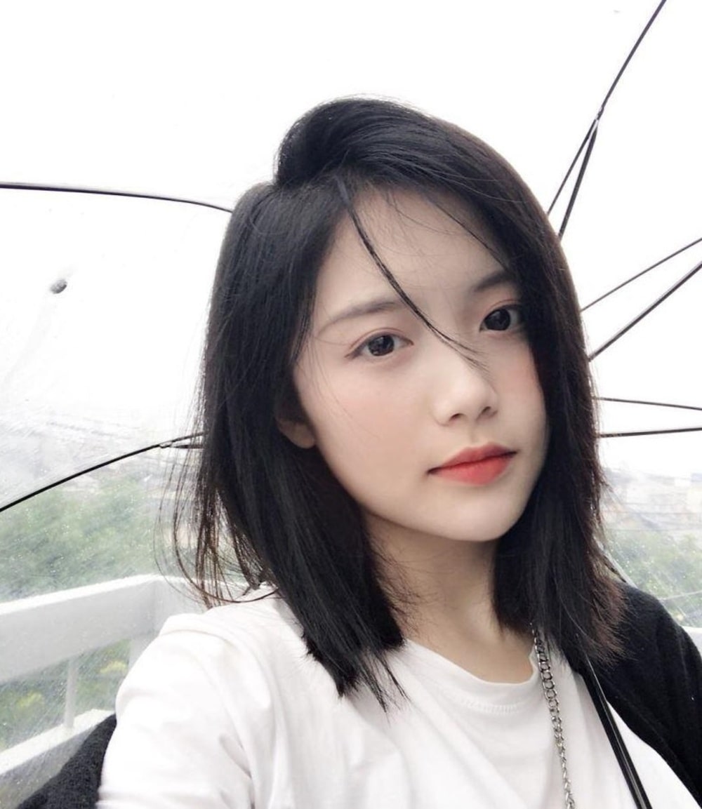 Tóc ngang vai ngắn