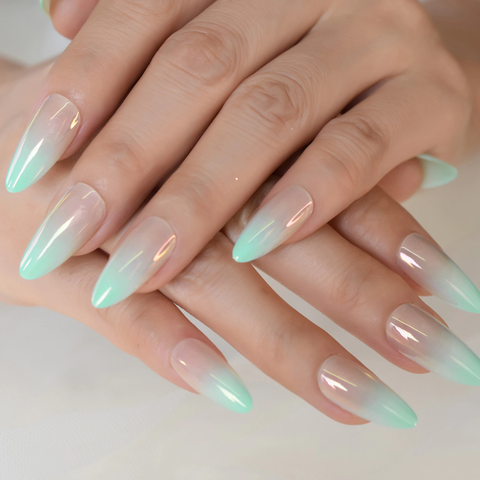 Nail trơn xanh lục bảo