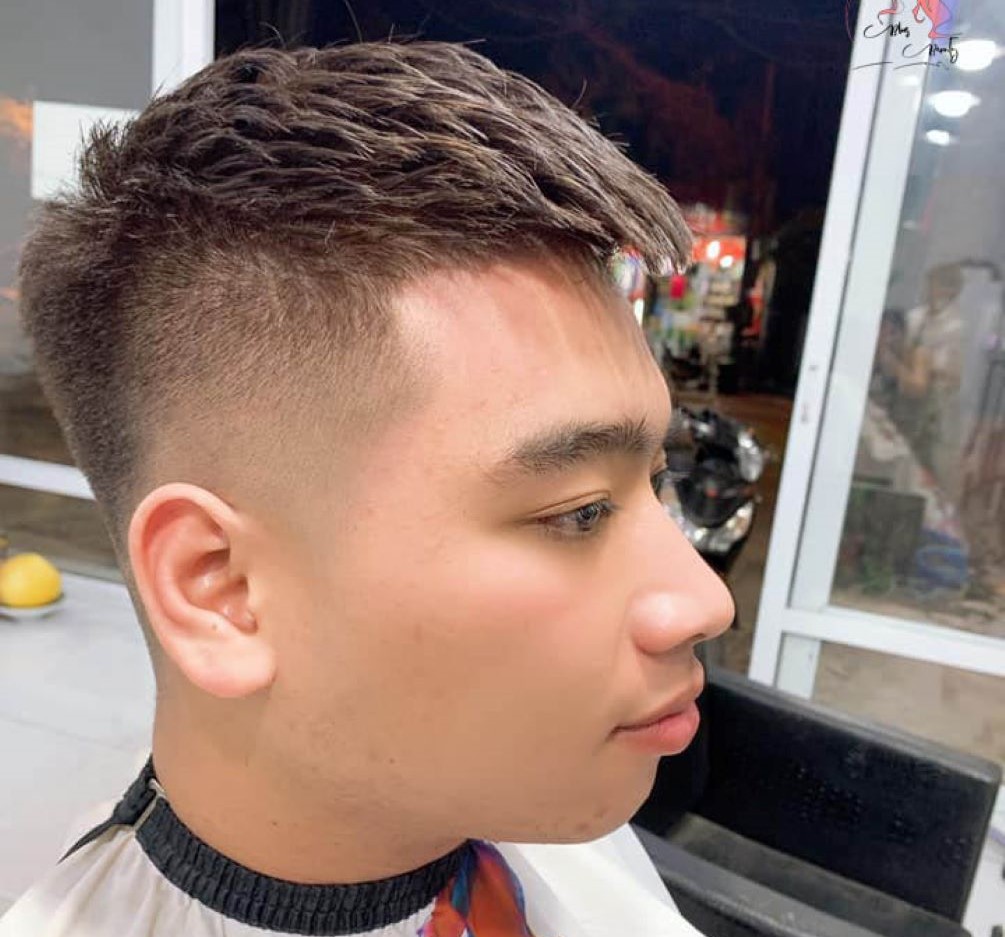 Khiến bạn năng động hơn trong kiểu tóc mohican sport