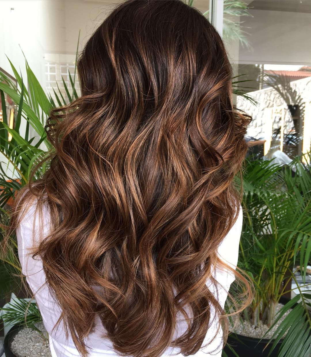 Nhuộm tóc highlight color socola