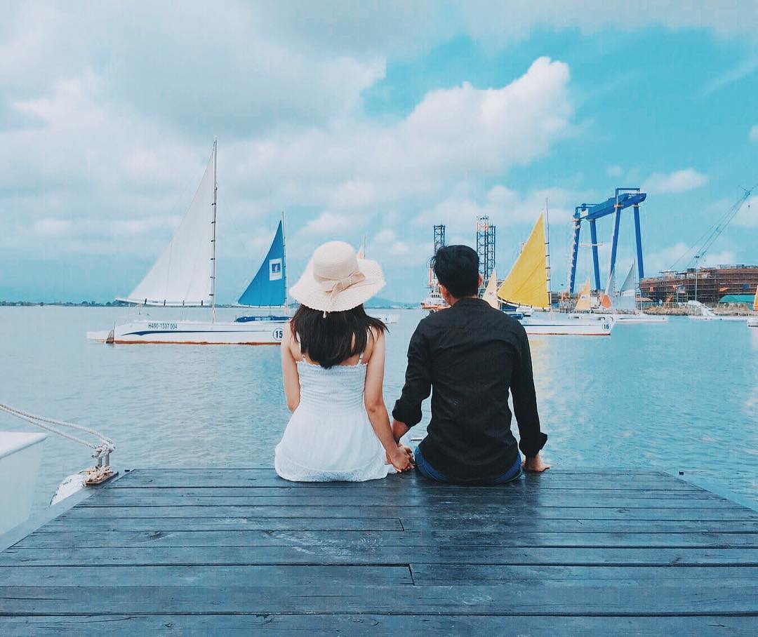 Nước biển trong xanh sẽ khiến ảnh cưới trông có phần nên thơ hơn