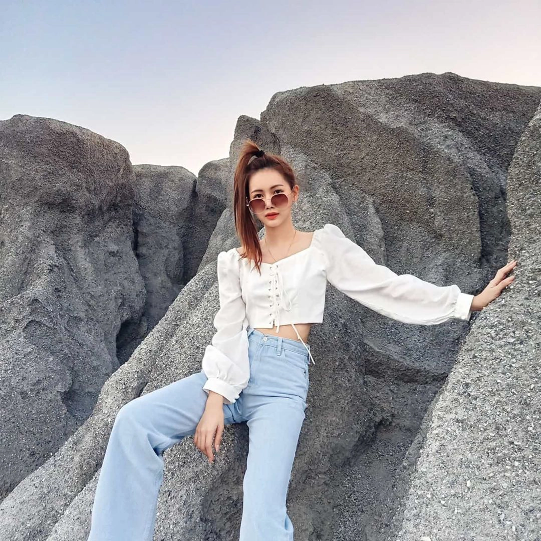 Item hack dáng cực đỉnh cho các nàng không thể thiếu chiếc quần cạp cao và áo croptop
