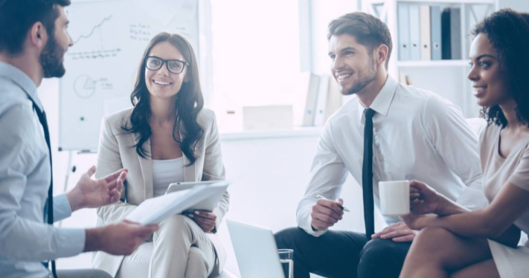 Kỹ năng giao tiếp là gì? Cách cải thiện giao tiếp khéo léo, chuyên nghiệp
