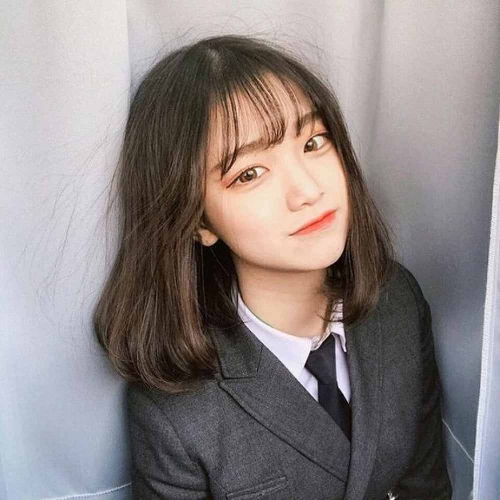 Tóc ngắn uốn đuôi