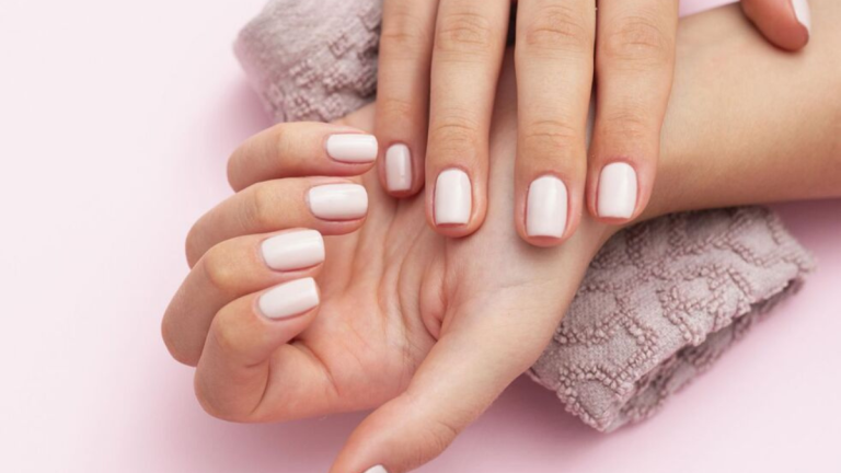 TOP 30+ Màu nail cho da ngăm đen đẹp giúp tôn da, sanh chảnh 2024