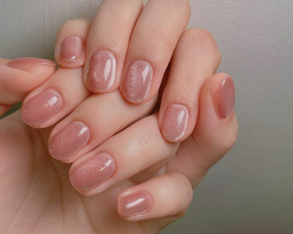 Mẫu nail hồng pastel tôn da