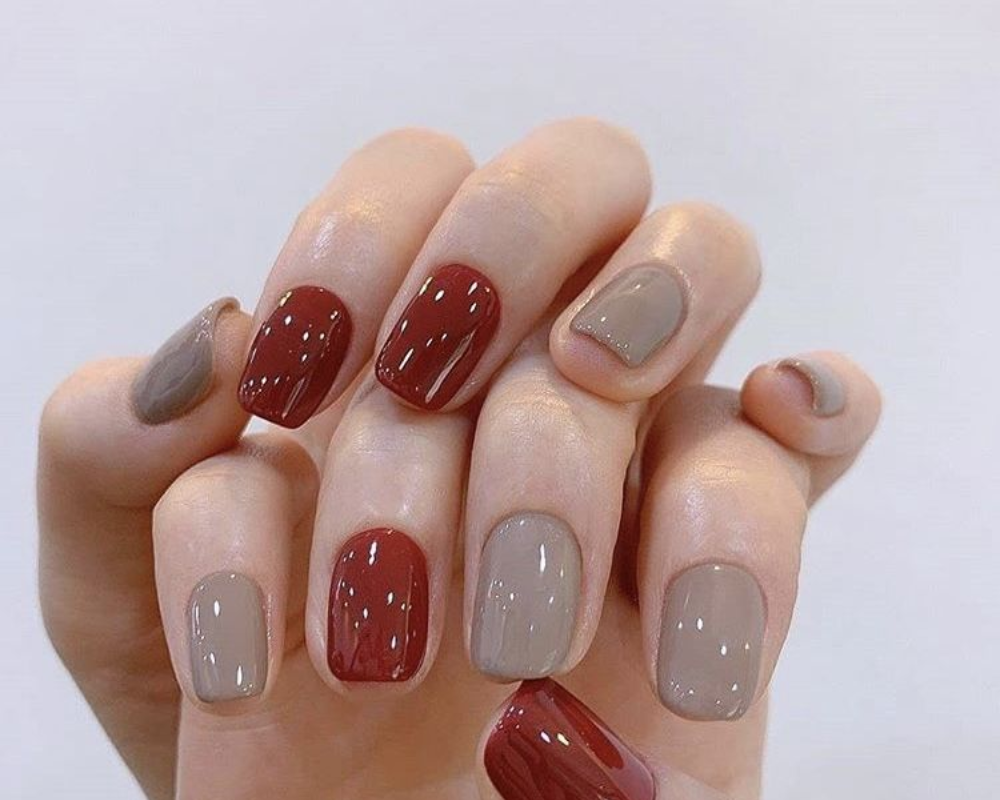 Mẫu nail phối màu đỏ xám