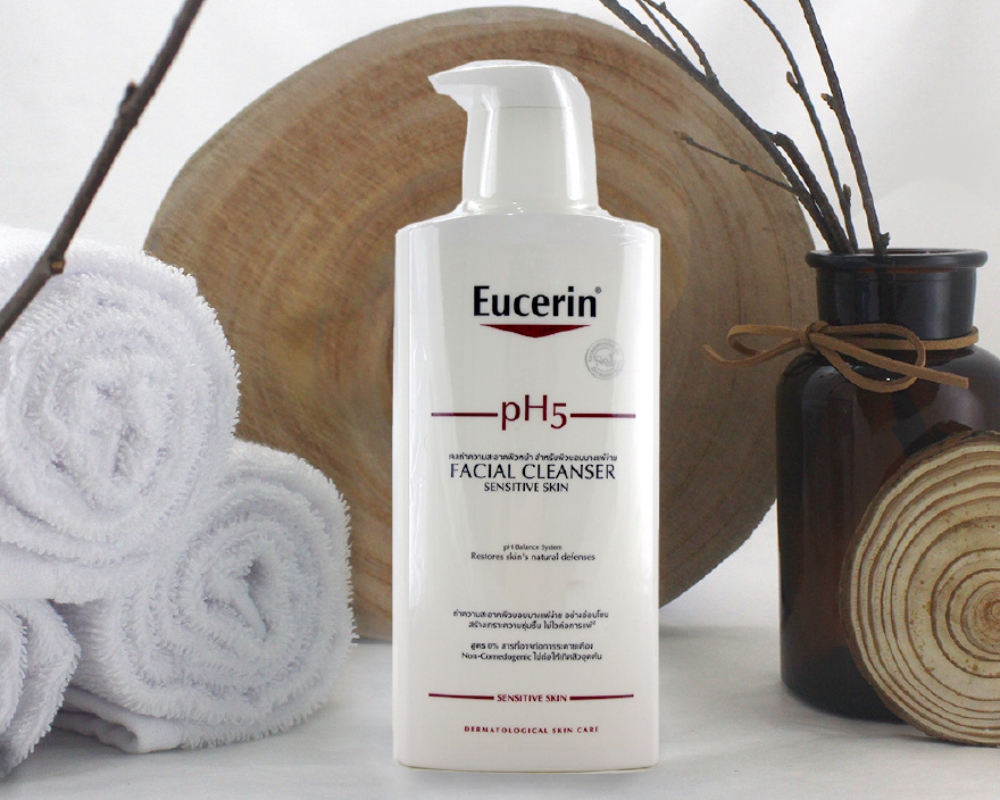 Eucerin pH5 Facial Cleanser là dòng sữa rửa mặt riêng cho làn da khô nhạy cảm 