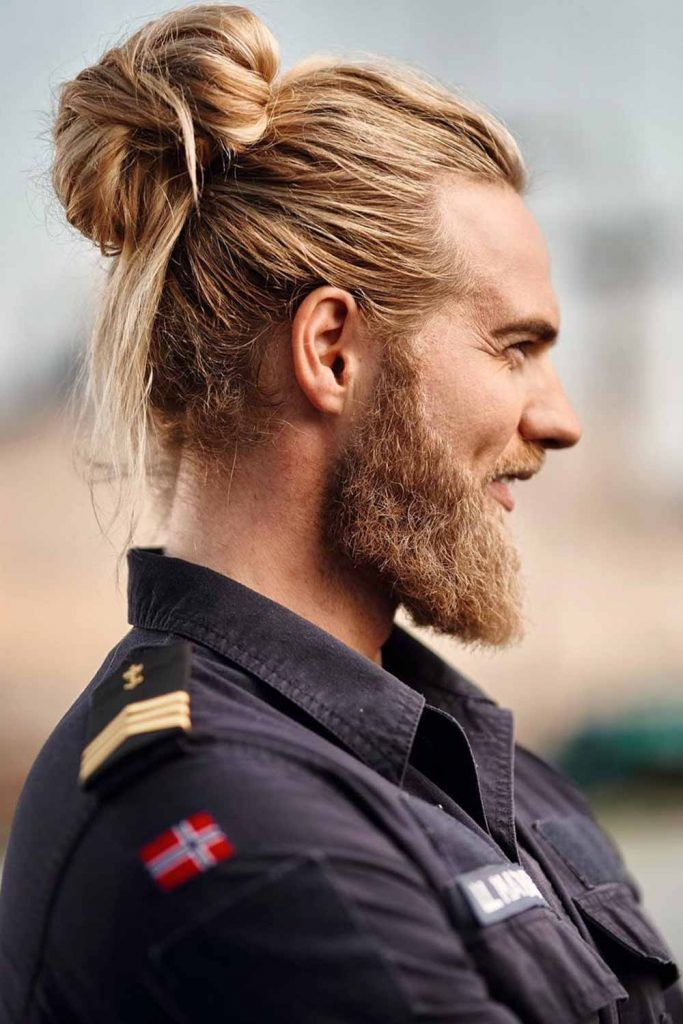 Tóc phái nam manbun