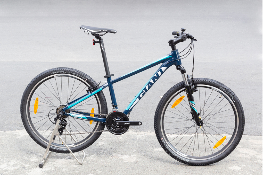 Xe đạp thể thao nam Giant Rincon 2020