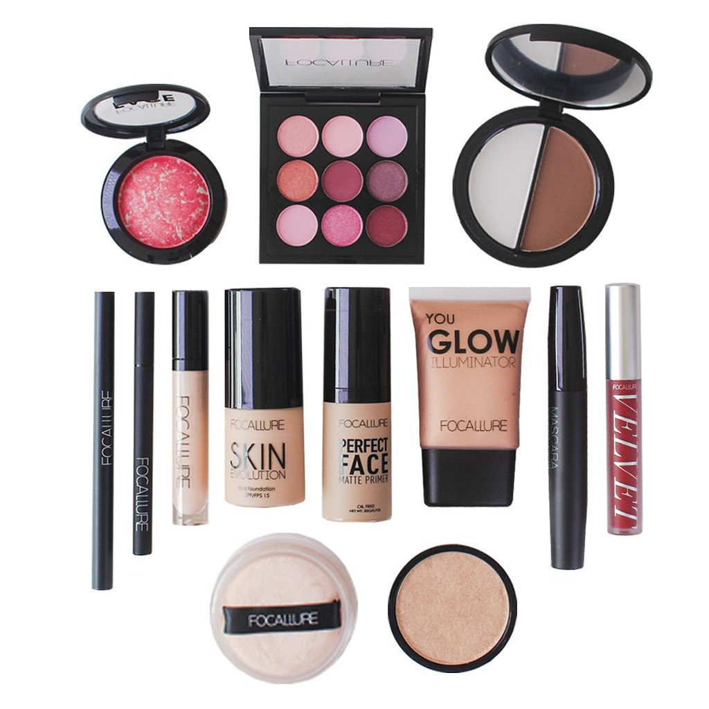 Bộ mỹ phẩm trang điểm cơ bản cho người mới bắt đầu 