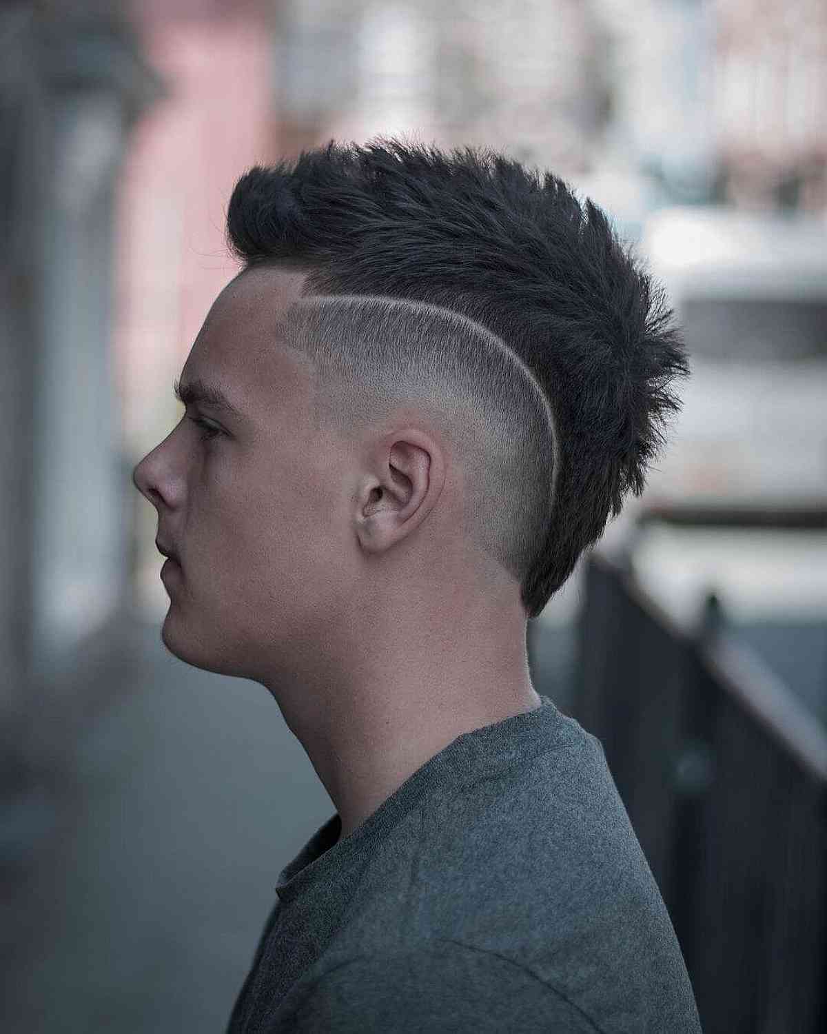 Tóc nam undercut Mohawk cắt ngắn Kiểu tóc undercut Mohawk