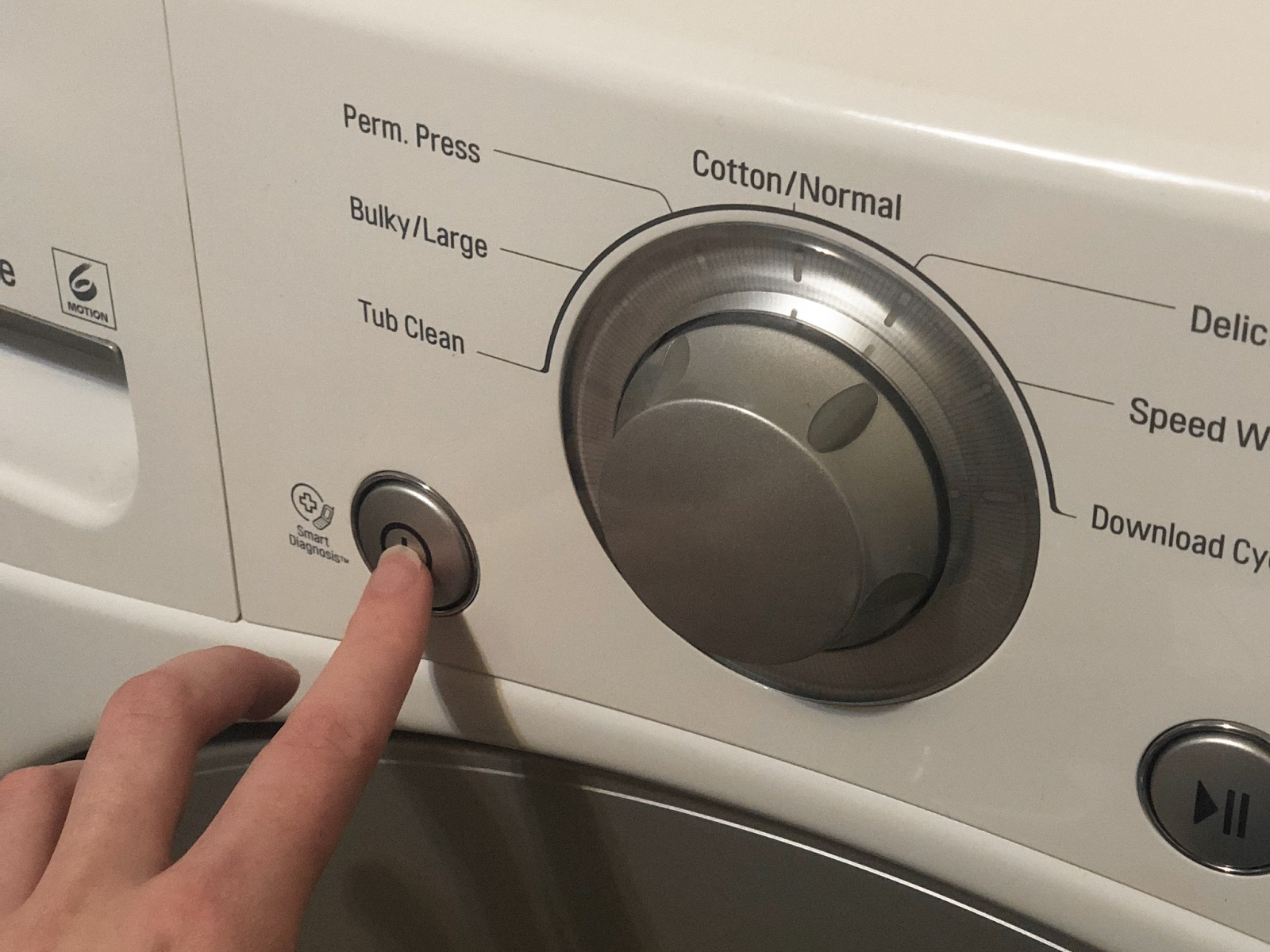 Sử dụng chế độ vệ sinh lồng giặt của máy