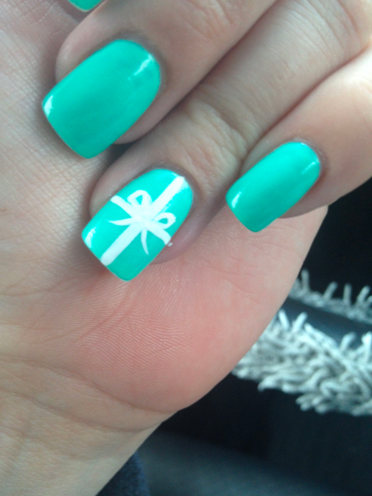 Nail xanh ngọc hoạ tiết nơ