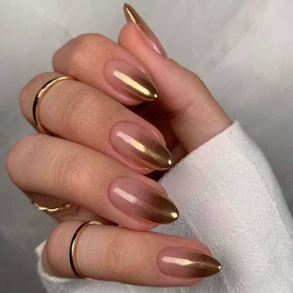 Mẫu nail được các quý cô trung tuổi yêu thích