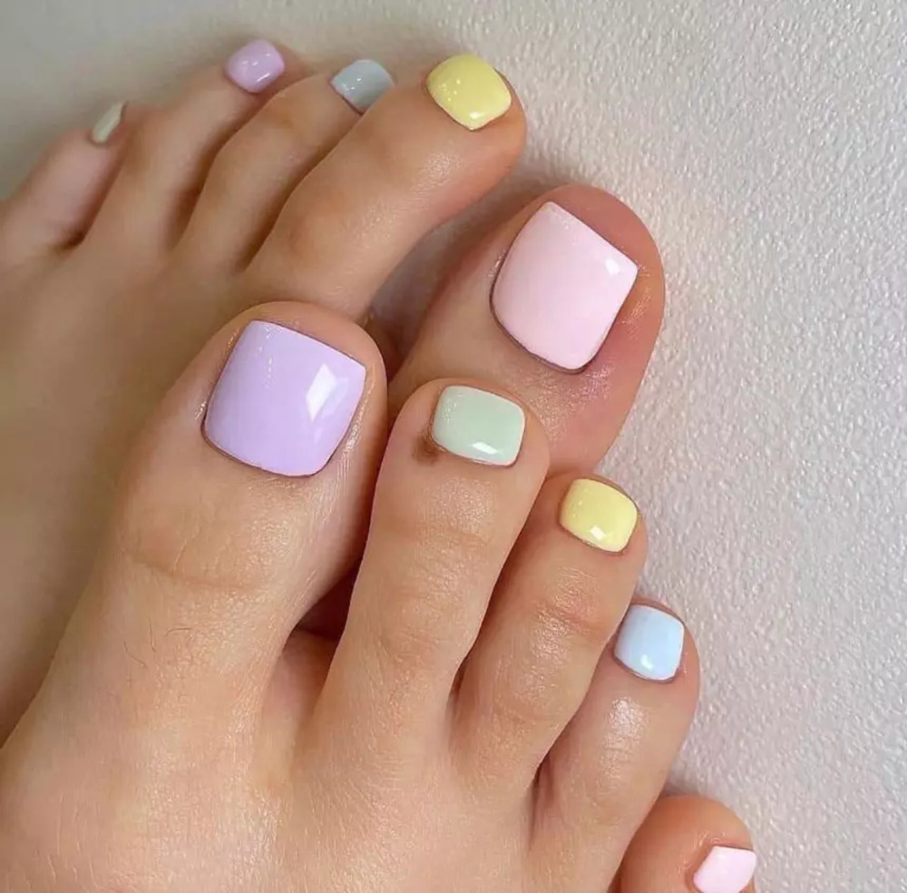 Mẫu nail chân màu pastel mới lạ, thu hút