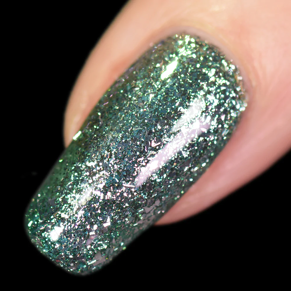 Nail màu xanh ngọc tráng gương