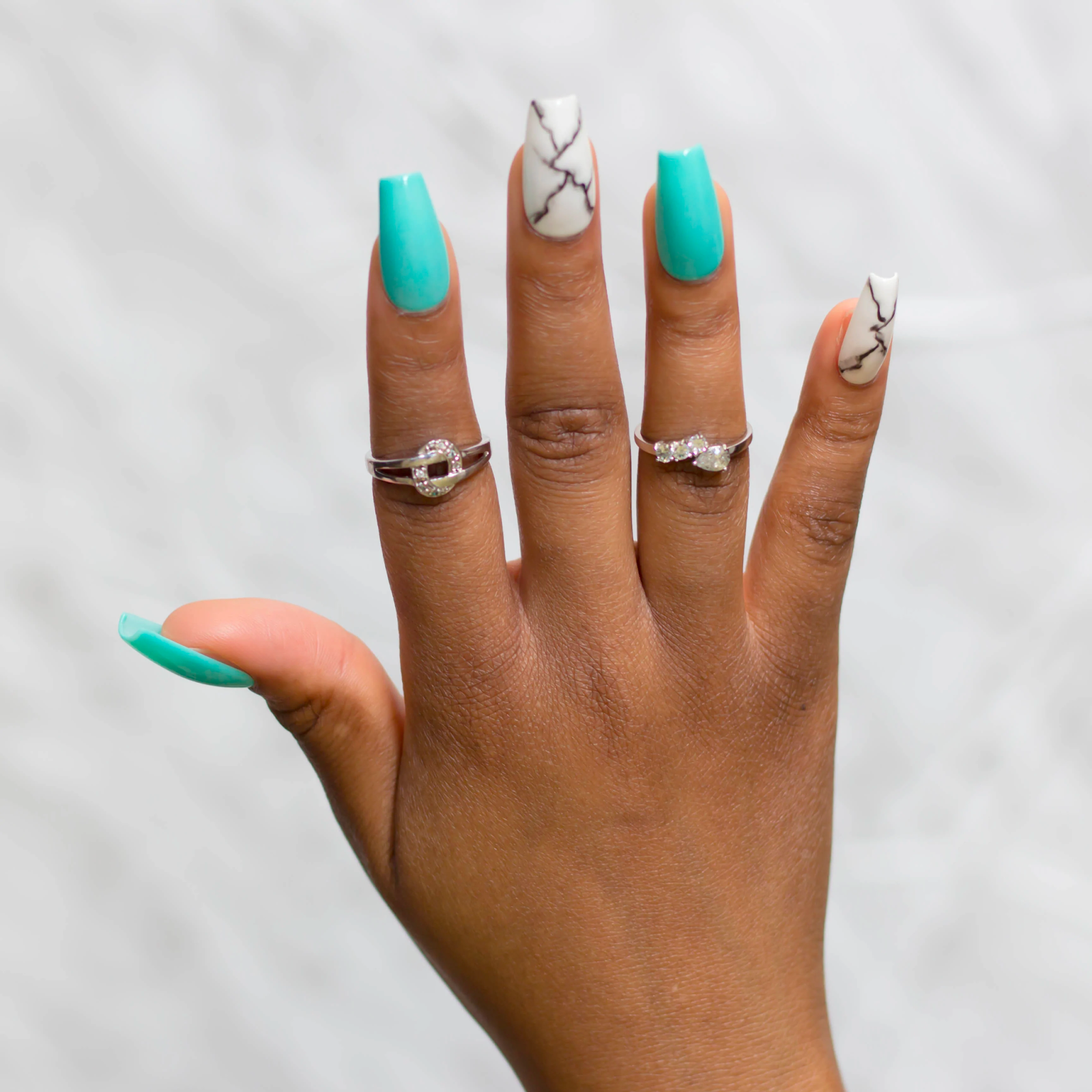 Nail xanh ngọc xen kẽ