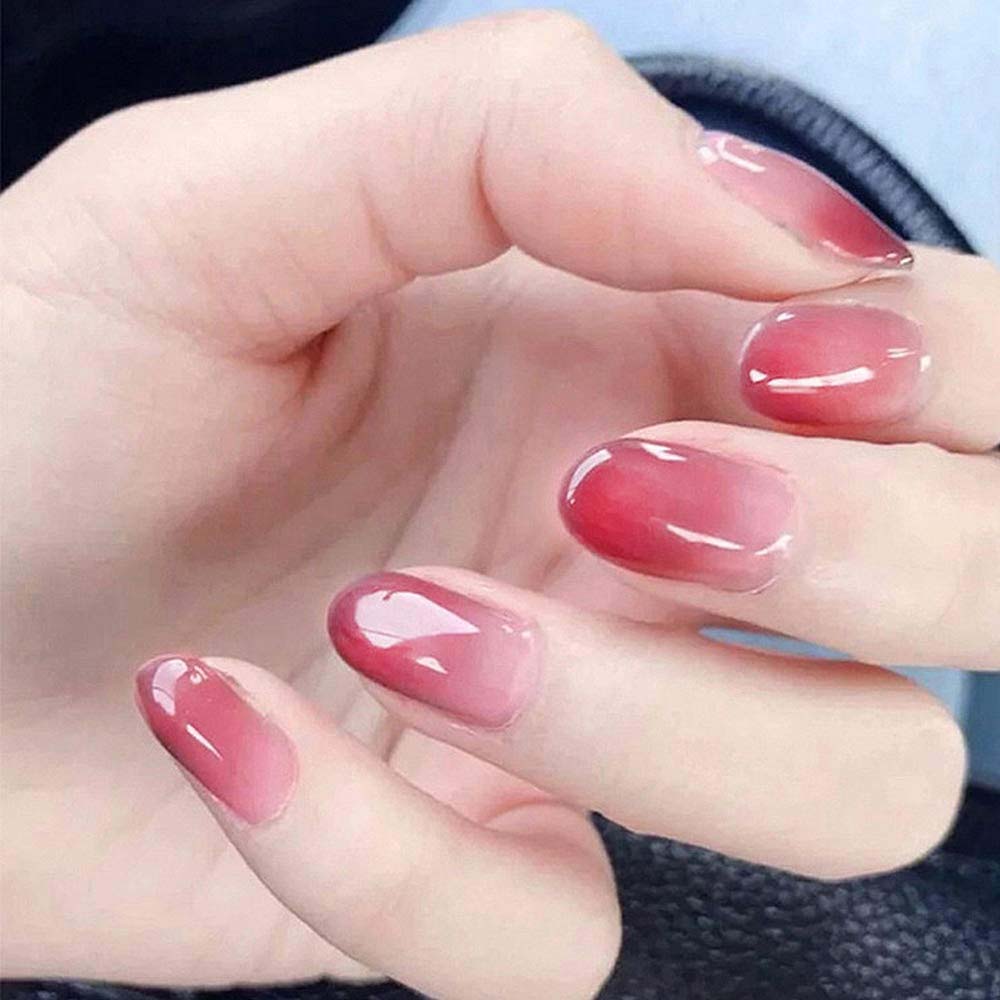 Màu đỏ thường được mix với màu hồng đào sang trọng