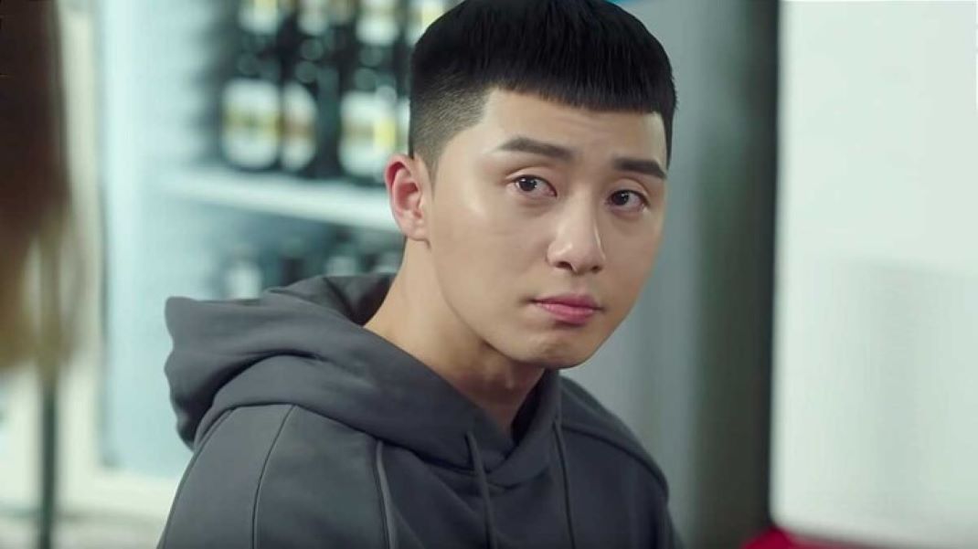 Undercut kết hợp mái ngắn Đây là kiểu tóc rất được ưa thích tại Hàn Quốc