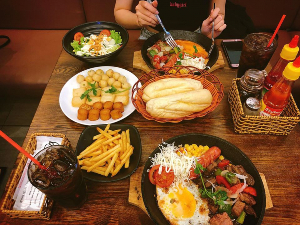Bánh mì chảo nóng hổi thơm ngon