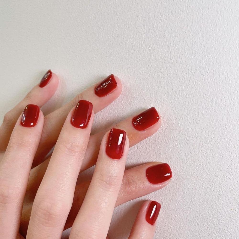 Nail đỏ thạch nữ tính dịu dàng