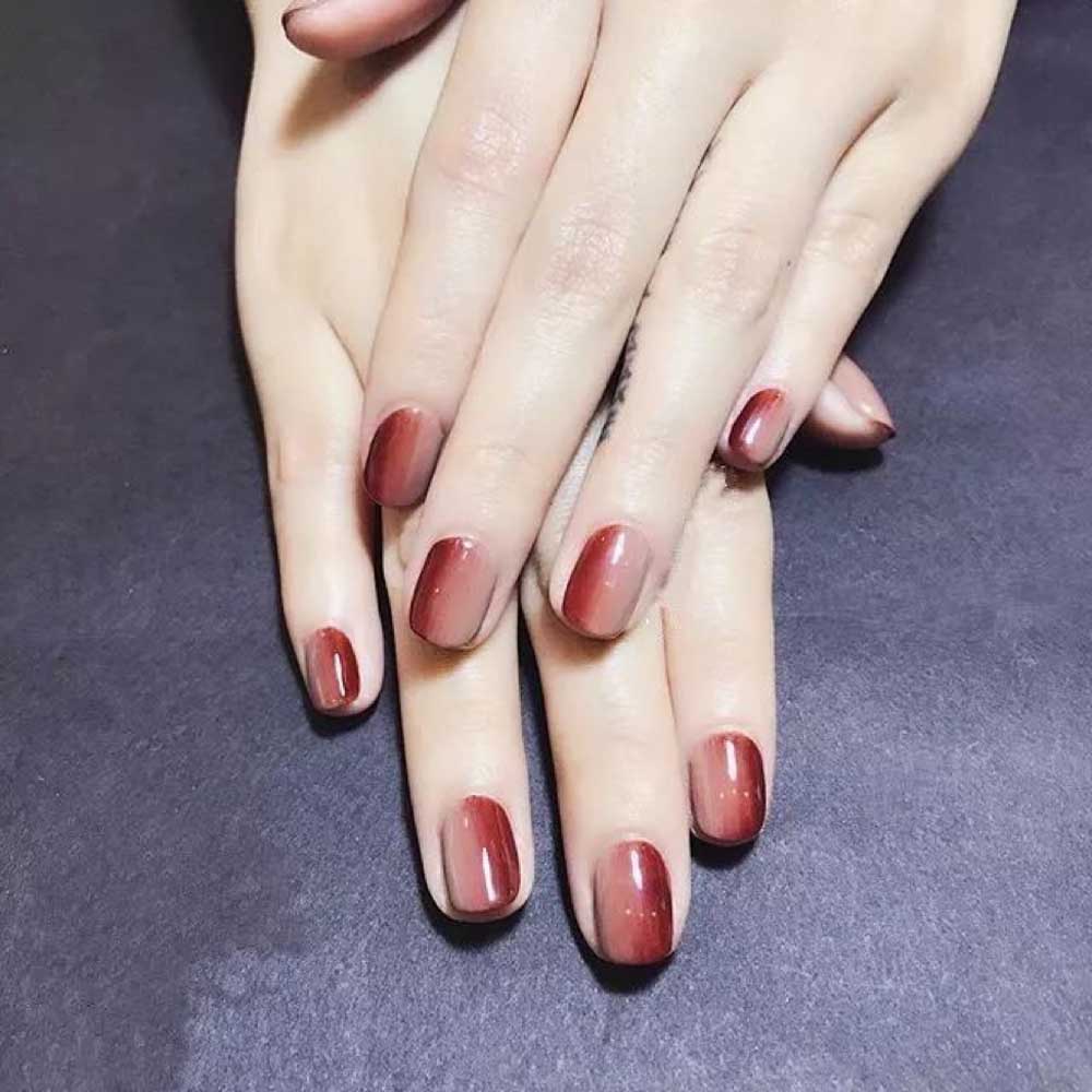 Mẫu nail đơn giản giúp chị em trở nên bí ẩn hơn