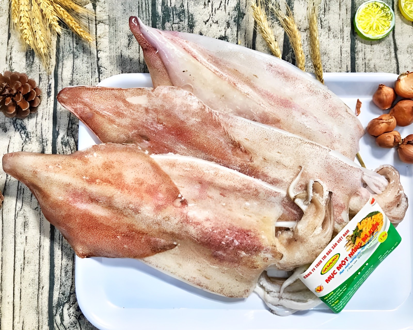 Mực một nắng đặc sản miền trung