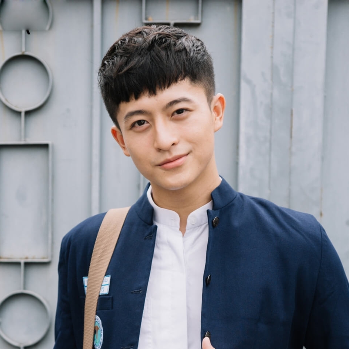 Kiểu tóc mái ngố