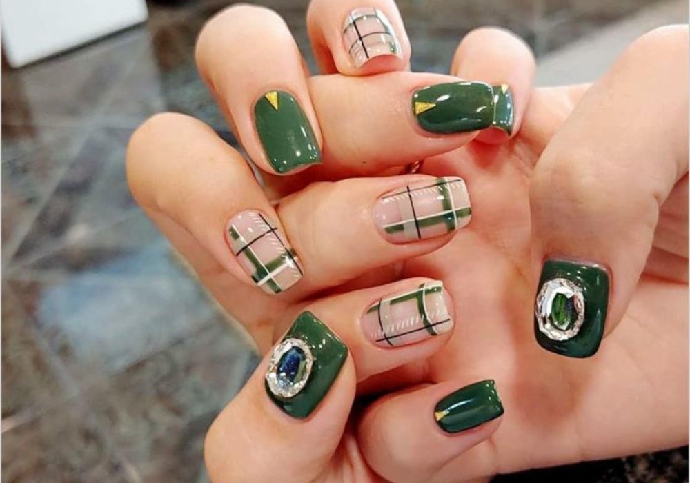 Nail thạch xanh kẻ caro