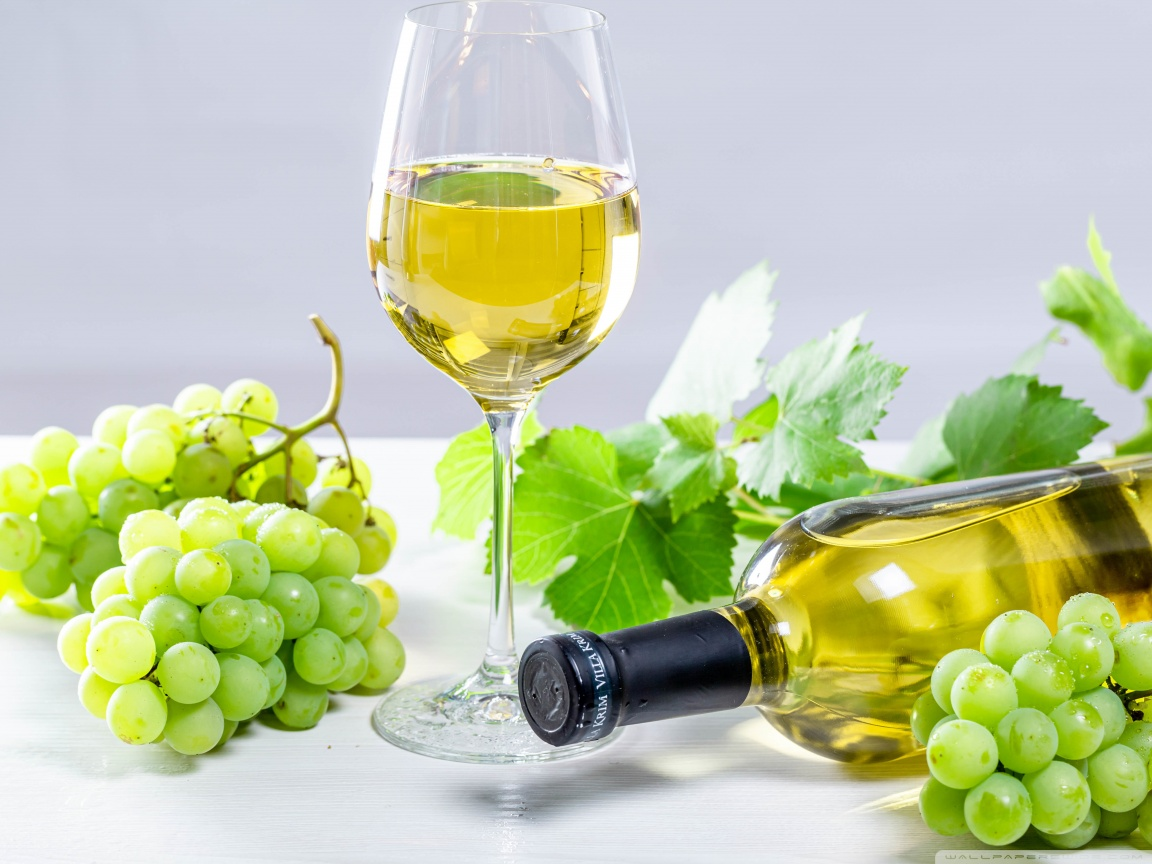 Khử mùi hôi trong tủ lạnh dễ dàng bằng rượu