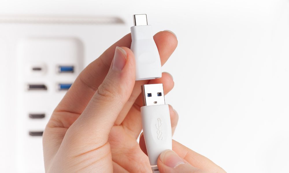 Kết nối cả thiết bị có và không có cổng USB Type C 