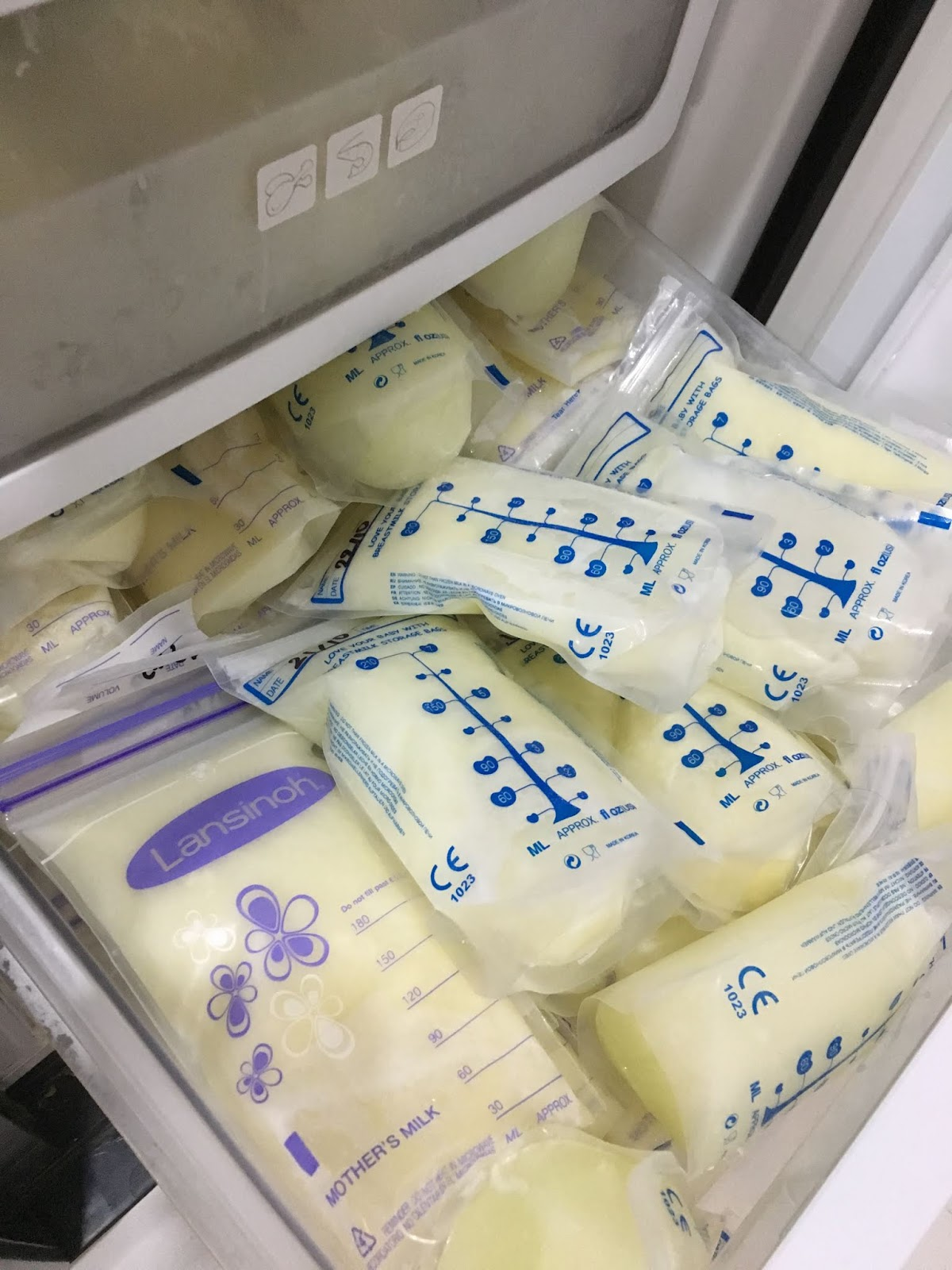 Một số lưu ý khi bảo quản và sử dụng sữa mẹ