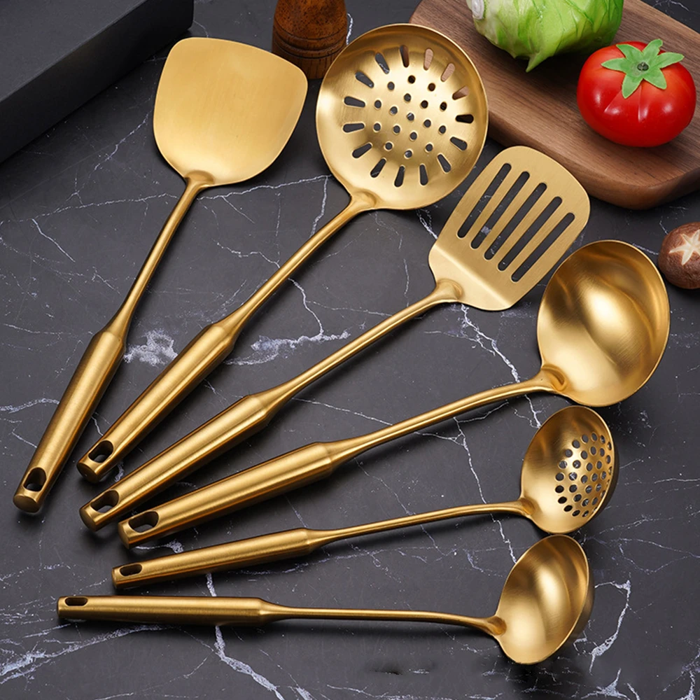 Đồ dùng bếp mới sẽ hỗ trợ các chị em trong công việc bếp núc