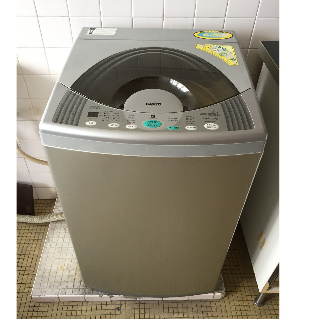 Tùy chỉnh lại mức nước và áp suất sẽ giúp khắc phục lỗi nước không chảy khỏi ống xả của máy giặt Sanyo