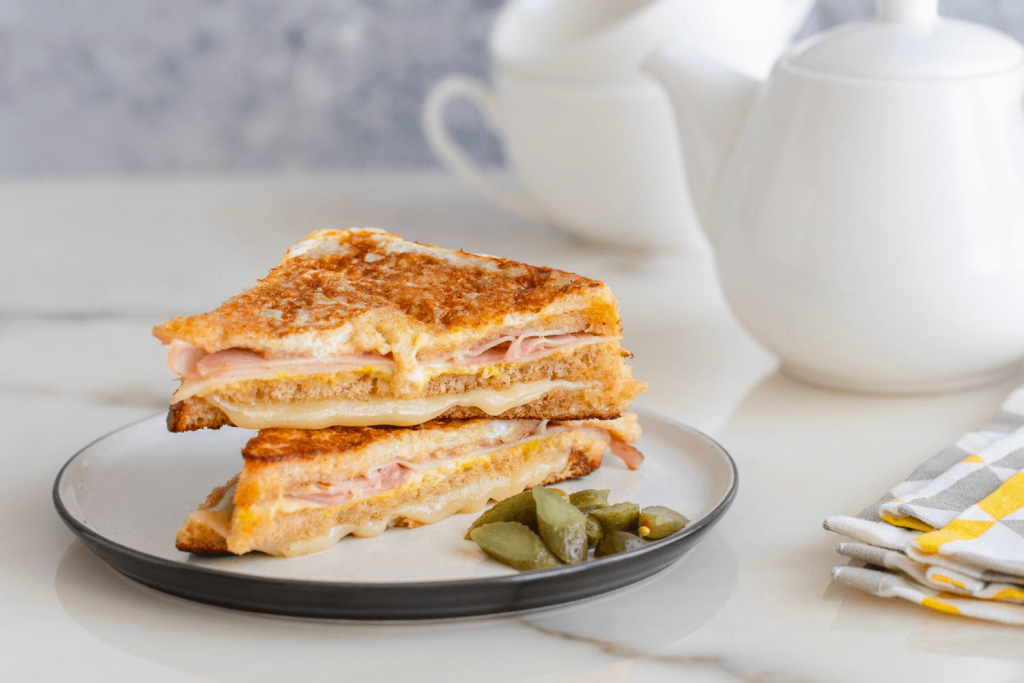 Bánh mì monte cristo sandwich cực kỳ đơn giản và giản dị 