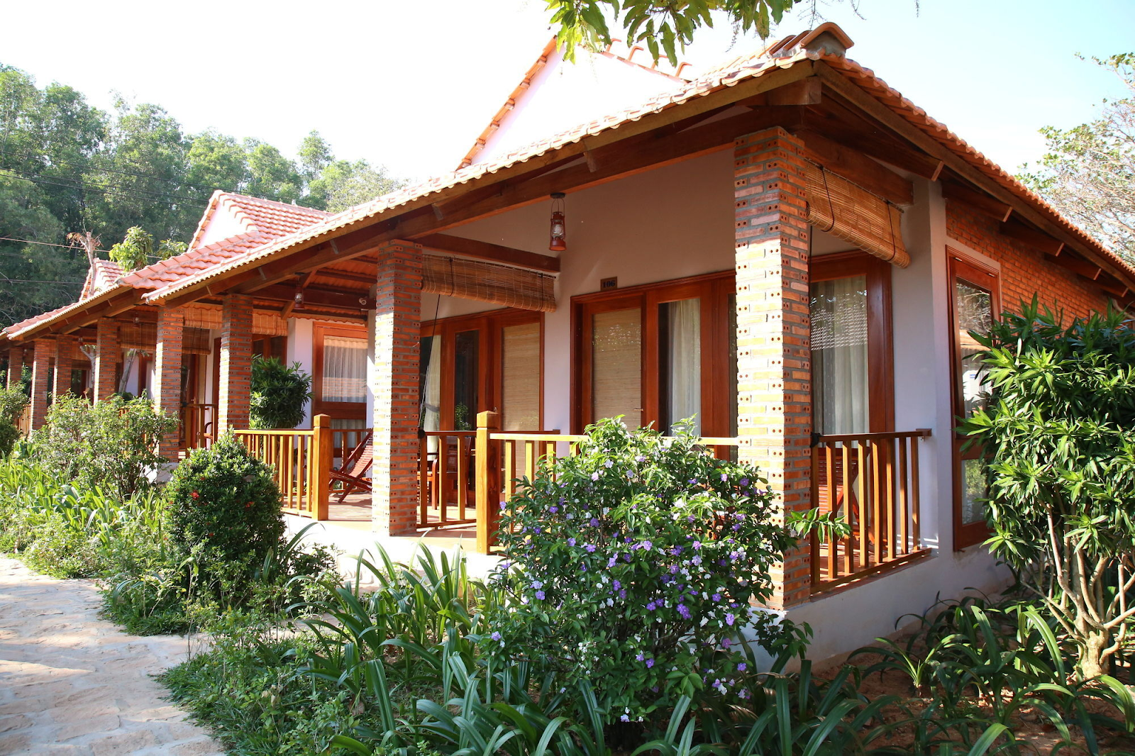 Khách sạn giá tốt gần Hàm Ninh