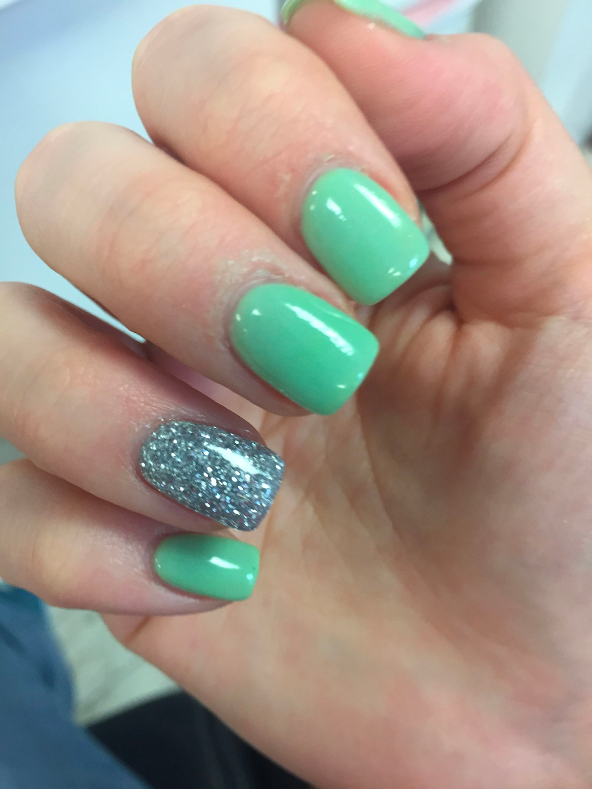Nail xanh ngọc kim tuyến