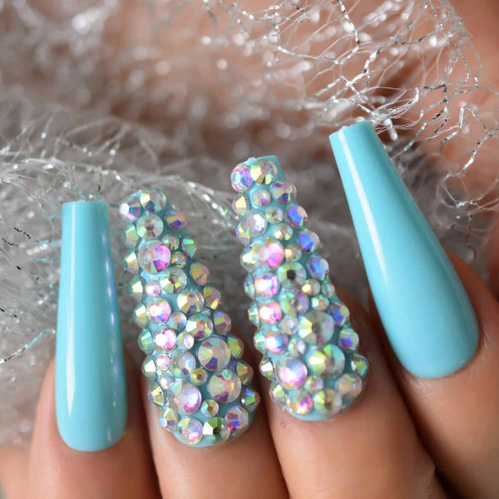 Nail xanh ngọc đính đá 
