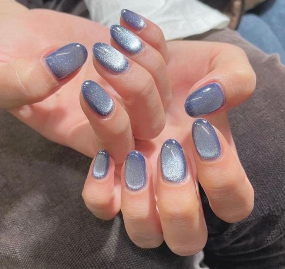 Mẫu nail mắt mèo xanh lam thanh dịu