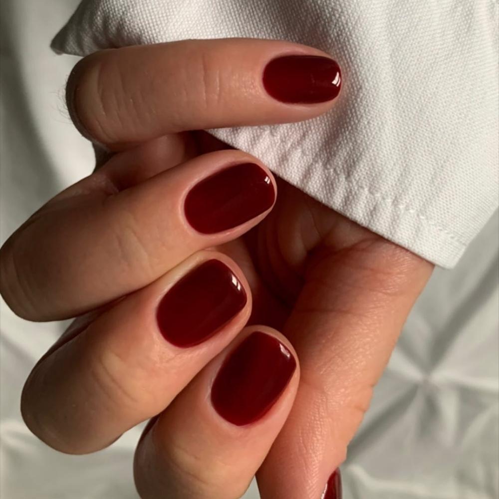 Mẫu nail mang nét quyến rũ cổ điển