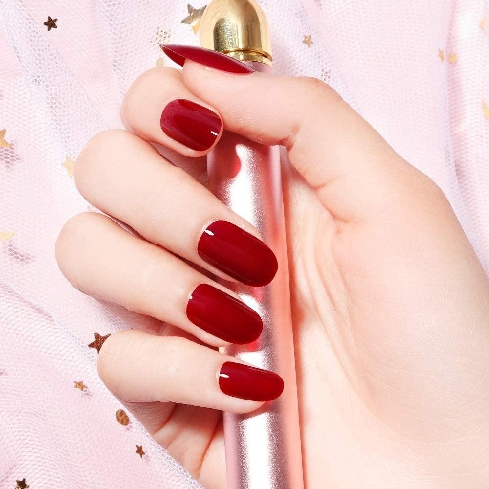 Nail đỏ thạch đẹp cho cô dâu