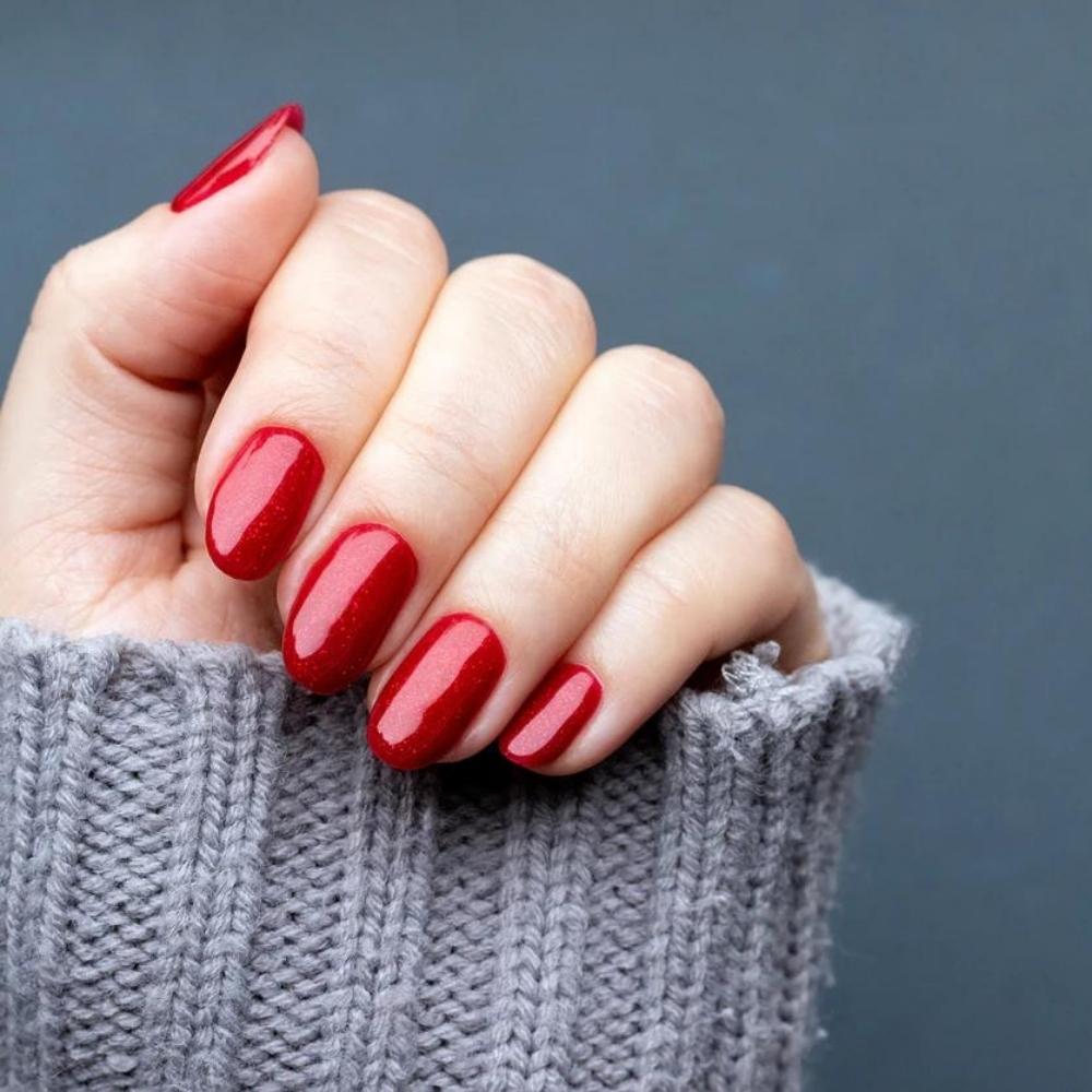 Nail đỏ kim tuyến cuốn hút